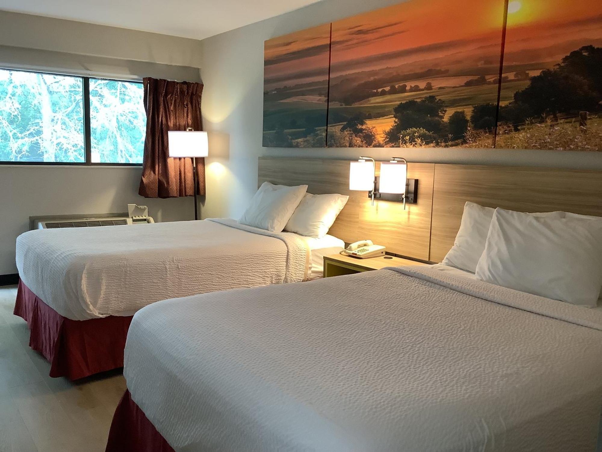 Days Inn By Wyndham Kingdom City Luaran gambar