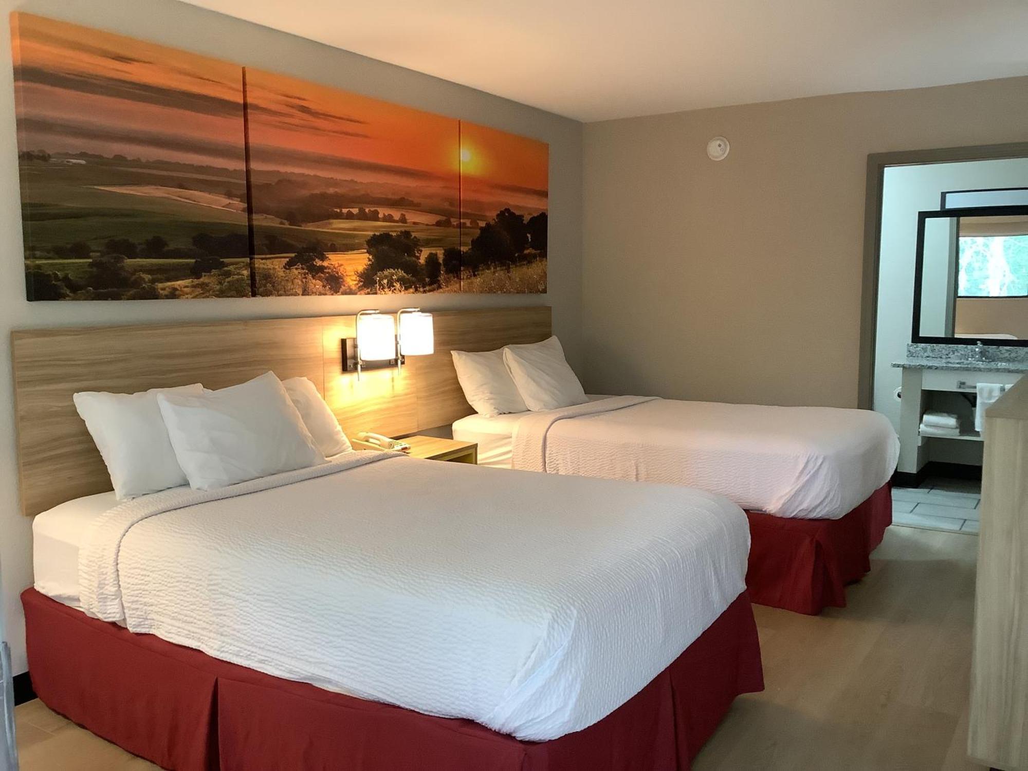 Days Inn By Wyndham Kingdom City Luaran gambar
